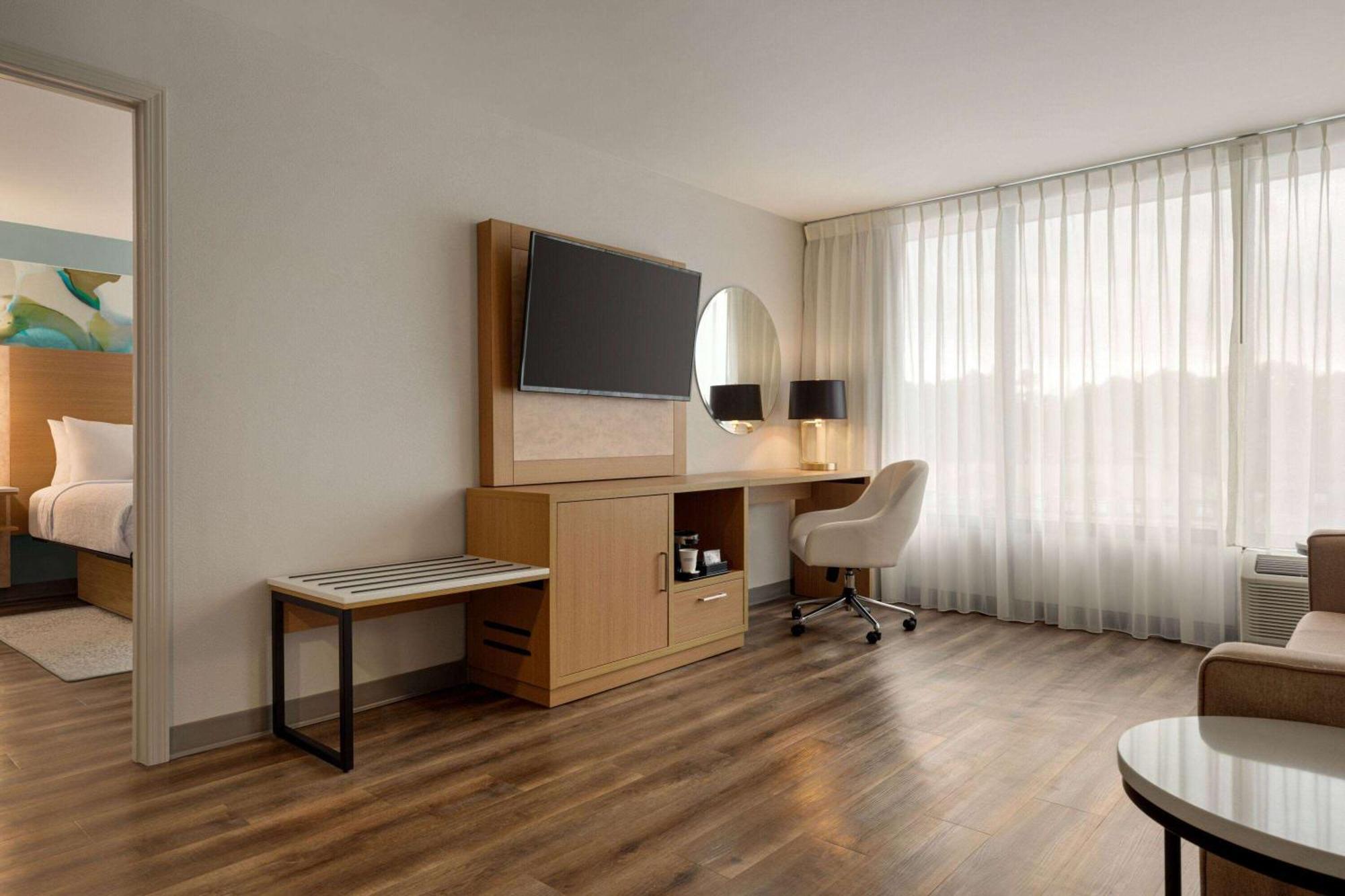 ฮาวเวิร์ด จอห์นสัน บาย วินด์แฮม แอตแลนตา แอร์พอร์ต Hotel คอลเลจพาร์ค ภายนอก รูปภาพ